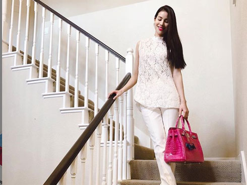 Sau khi khoe gia thế khủng của hôn phu, Phạm Hương nói về chuyện quay trở lại showbiz-3