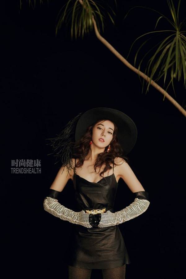 ‘Mỹ nhân Tân Cương’ Địch Lệ Nhiệt Ba đẹp không tì vết trên tạp chí-8