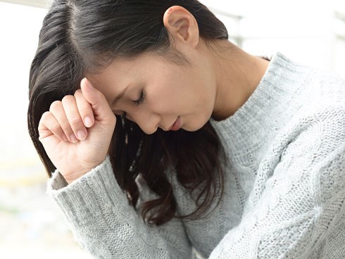 Từ ngày mẹ chồng tập tành mua hàng online, tôi trở thành con nợ tự mua dây buộc mình