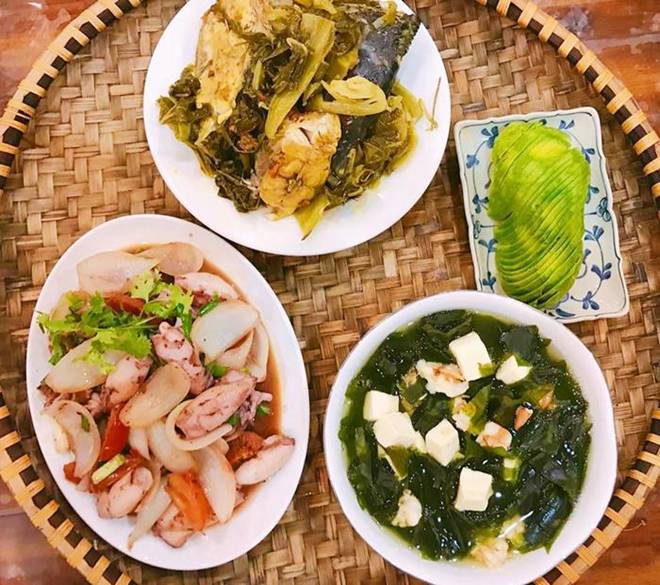 Vợ đảm 9x khoe những mâm cơm không thích thịt” nhưng chồng vẫn háo hức đòi ăn hàng ngày-11