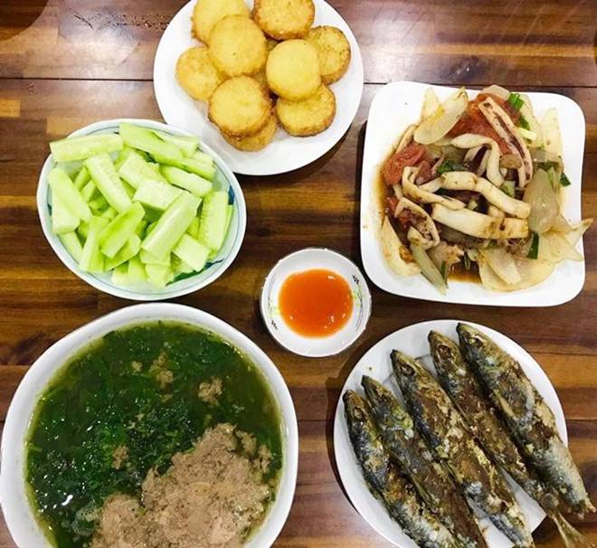 Vợ đảm 9x khoe những mâm cơm không thích thịt” nhưng chồng vẫn háo hức đòi ăn hàng ngày-14