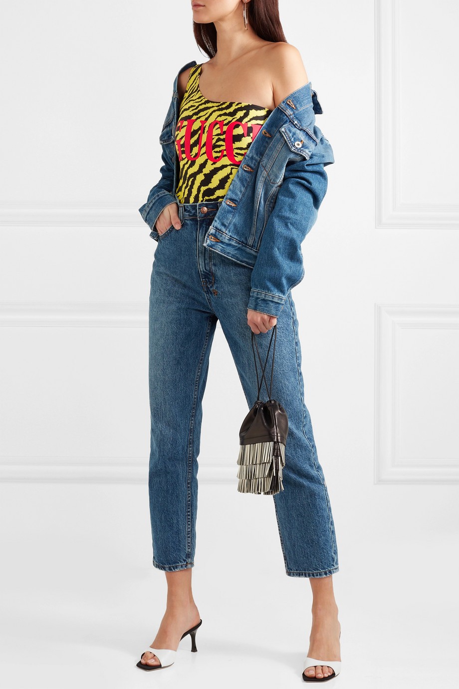 Đụng hàng: Huyền Baby chỉ đơn thuần phô diễn vóc dáng, Hà Hồ lại mix đồ cực cao tay khó ai sánh kịp-5