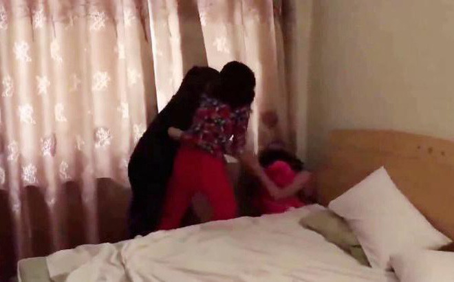 Vụ cô giáo bị tố ở khách sạn với nam sinh lớp 10: Người chồng nói ban đầu không hề muốn tố-1