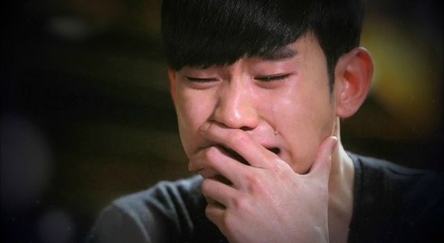 Mải mê chúc mừng ngày 8/3 với bồ nhí, tôi bàng hoàng khi nghe cuộc gọi của vợ lúc 1h sáng-2