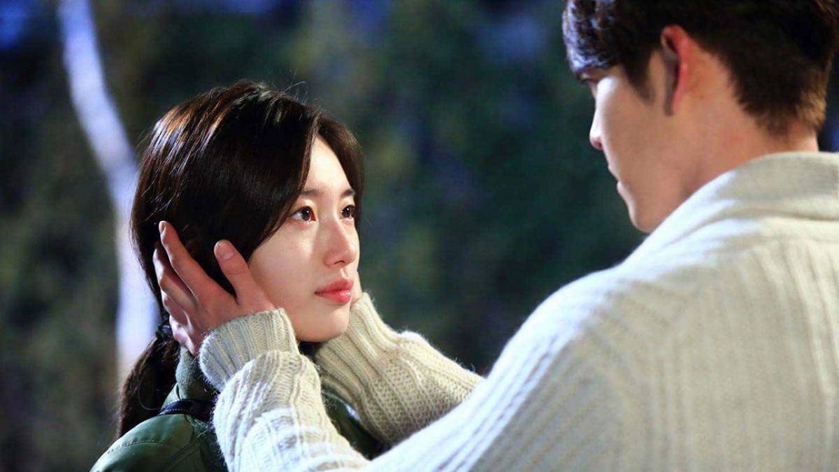 Chết lặng khi thấy món quà 8/3 tặng bồ bỗng trên tay vợ-3