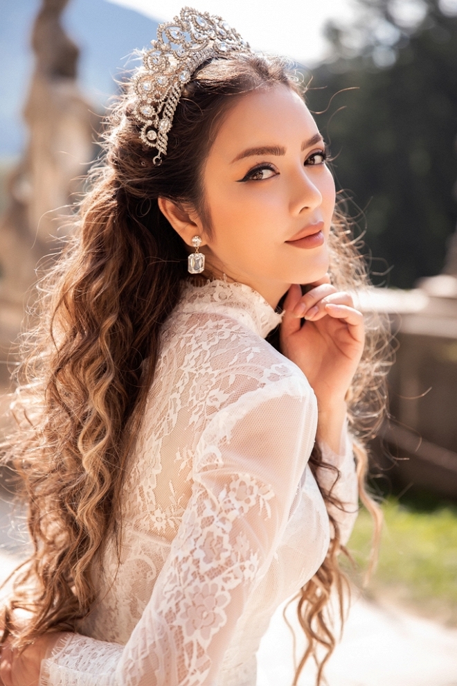 Lý Nhã Kỳ khoe sắc lộng lẫy giữa thiên nhiên Romania-3