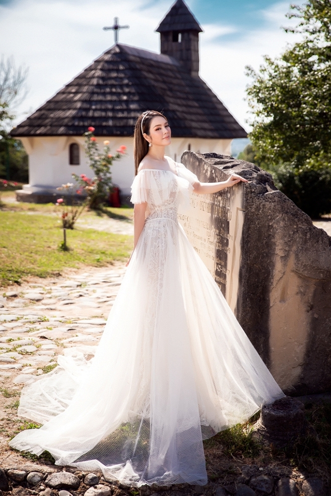 Lý Nhã Kỳ khoe sắc lộng lẫy giữa thiên nhiên Romania-12