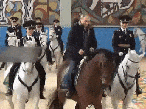 Video: Ông Putin cưỡi ngựa cùng các nữ cảnh sát xinh đẹp nhân ngày 8/3