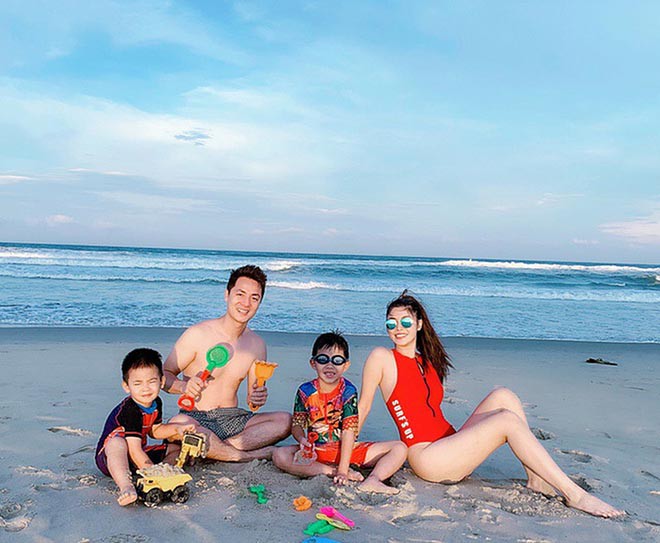 Cuộc sống giàu có trong biệt thự 20 tỷ đồng của Đăng Khôi-13