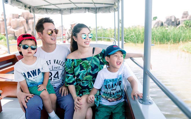 Cuộc sống giàu có trong biệt thự 20 tỷ đồng của Đăng Khôi-11