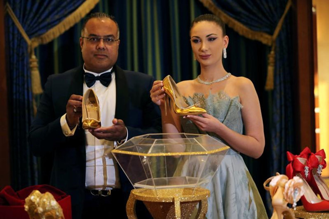 Chiếc áo ngực nhỏ xinh quý cô mơ ước khiến ai cũng choáng-3