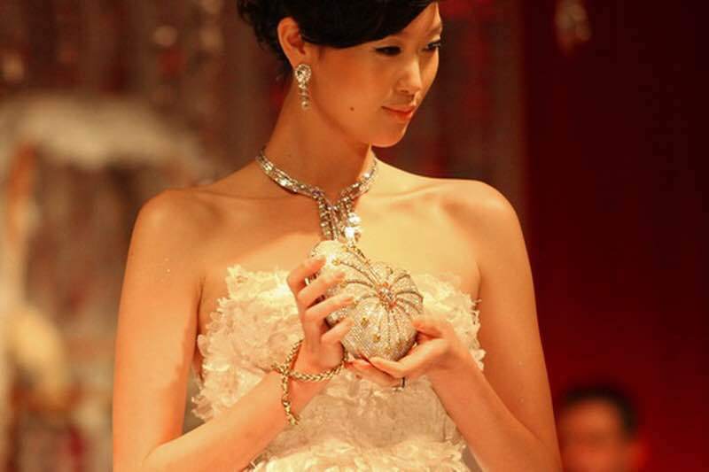 Chiếc áo ngực nhỏ xinh quý cô mơ ước khiến ai cũng choáng-7