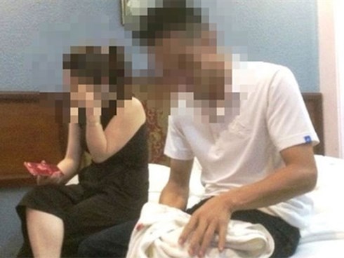 Vụ cô giáo bị tố vào khách sạn cùng nam sinh lớp 10: Có hay không clip 'quả tang' trong khách sạn?