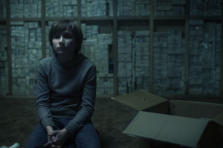 Ai cũng biết tiền trên phim không phải thật nhưng bạn có thắc mắc nó được tạo ra như thế nào?-7