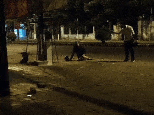 Nam tài xế kêu cứu thất thanh trong xế hộp xoay ngang bị xe tải đẩy hơn 20m trên quốc lộ 1-3