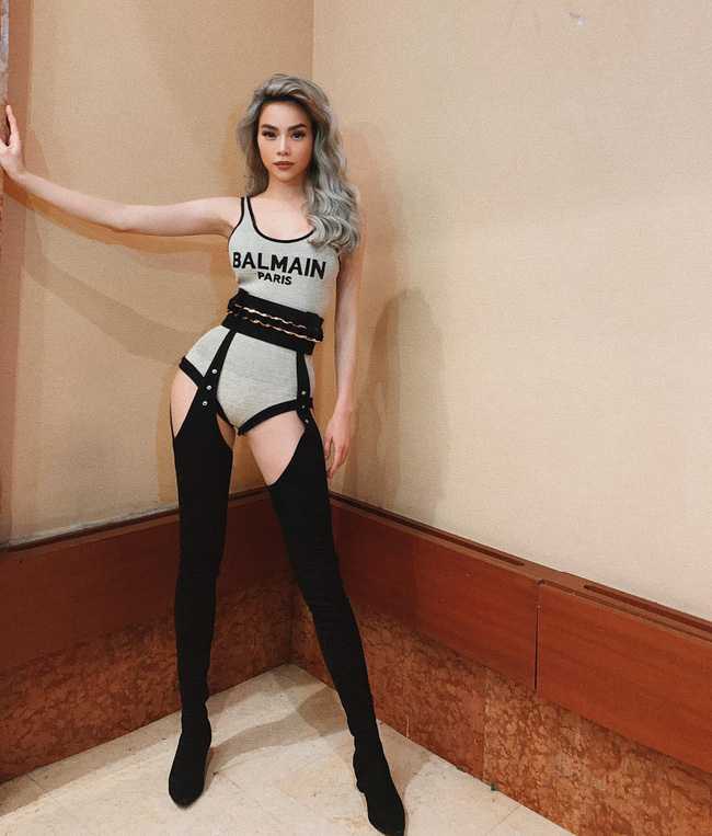 Hà Hồ chơi lớn” với tóc tai thế này, khối người sẽ trầm trồ-3