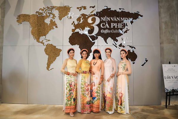 Nhiều Hoa hậu VN dự Triển lãm Lịch sử Cà phê Thế giới-2