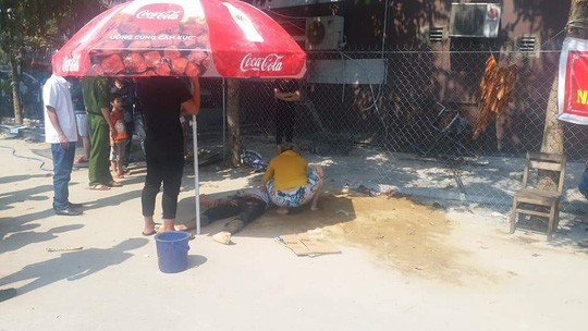 Người chồng bị điện giật chết thương tâm, để lại vợ cùng 3 đứa con thơ-1