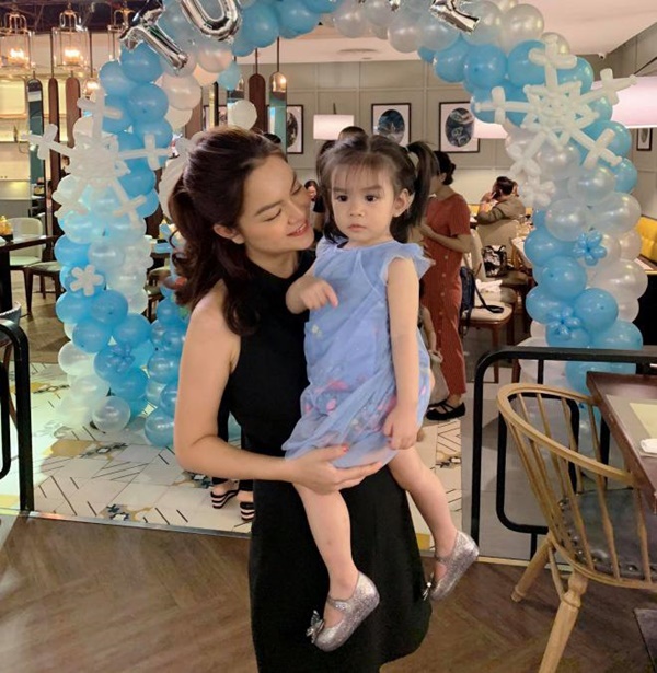 Phạm Quỳnh Anh bất ngờ tái hợp chồng cũ, cười tươi bên 2 con như chưa từng chia ly-2