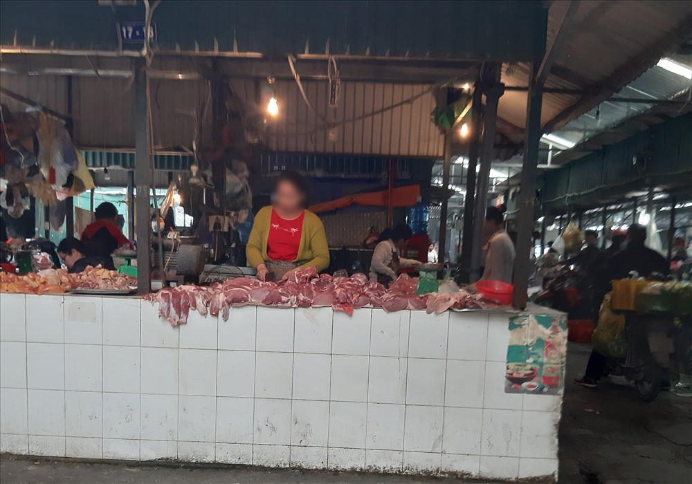 Người tiêu dùng e ngại, giá lợn thương phẩm vẫn không hạ nhiệt-2