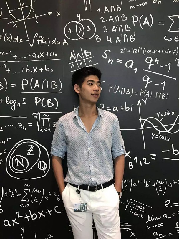 Chân dung chàng rể được trùm sòng bạc Macau gả con gái: Học Harvard, thành tích xuất sắc từ nhỏ-3