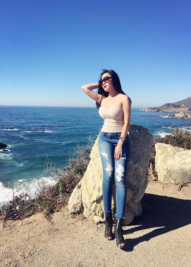 Ba cô giáo nổi như cồn vì quá xinh đẹp, gợi cảm-11