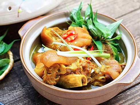 Cách hầm chân giò lợn với đương quy Cách hầm chân giò lợn với đương quy