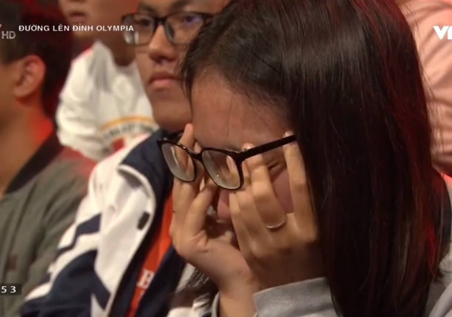 Ghi điểm nghẹt thở phút 89, nam sinh giành vé chung kết Olympia 2019-5