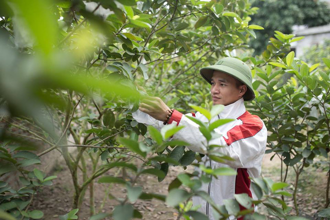 Lệ Rơi về quê làm công nhân: Họ trả hồ sơ vì sợ tôi nổi tiếng-1