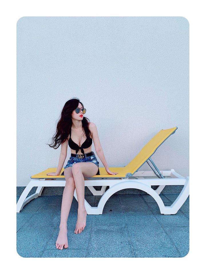 Midu khoe ảnh bikini đẹp hết phần người khác mà fan kêu réo đòi trùm lại đi chị ơi vì một lý do hết sức dễ thương-2