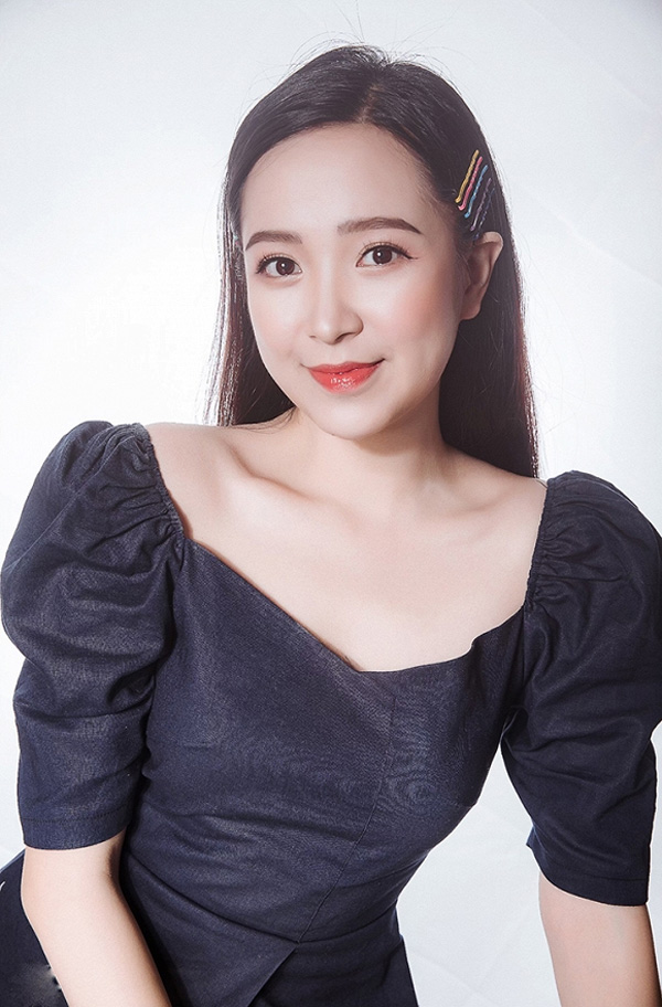 Trong phim ngoan hiền là thế, ngoài đời Lan của Những cô gái trong thành phố lại đầy gợi cảm-9