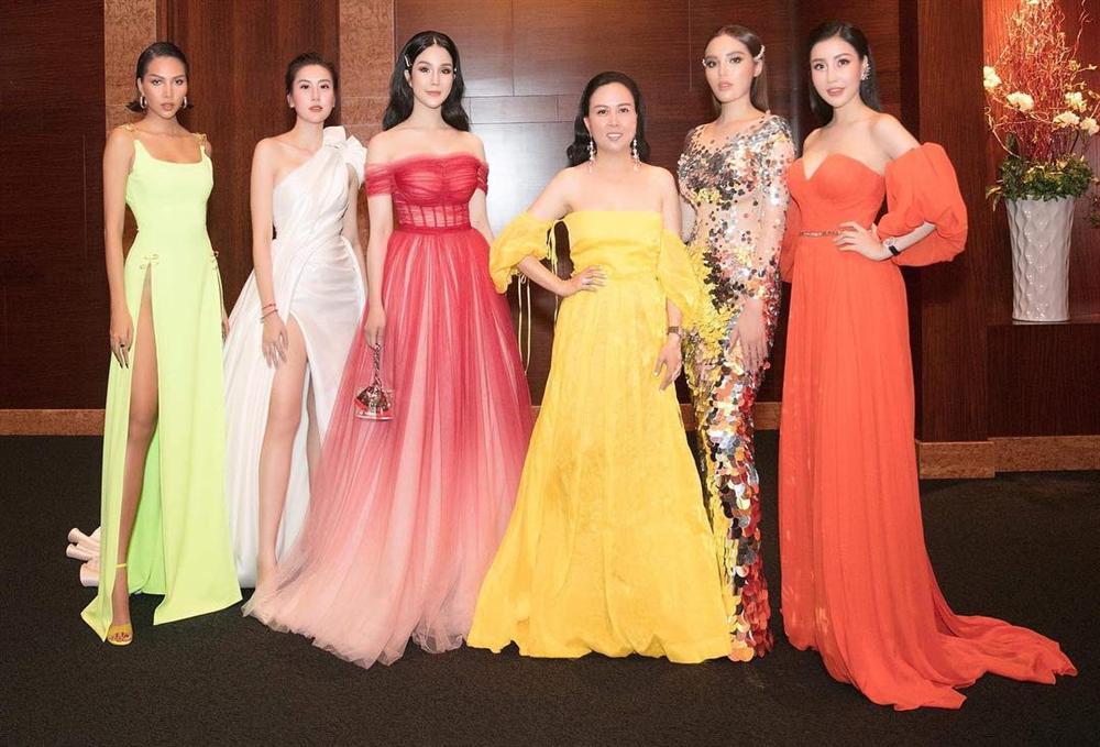 KHÔNG THỂ TIN NỔI: Phượng Chanel diện đầm dạ hội 100 triệu mà bèo nhèo chẳng khác nào váy second hand-6