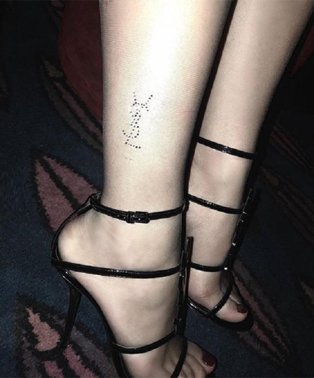 Mấy ai như Hà Hồ, chi gần chục triệu để sở hữu món đồ bình dân của các chị em-4