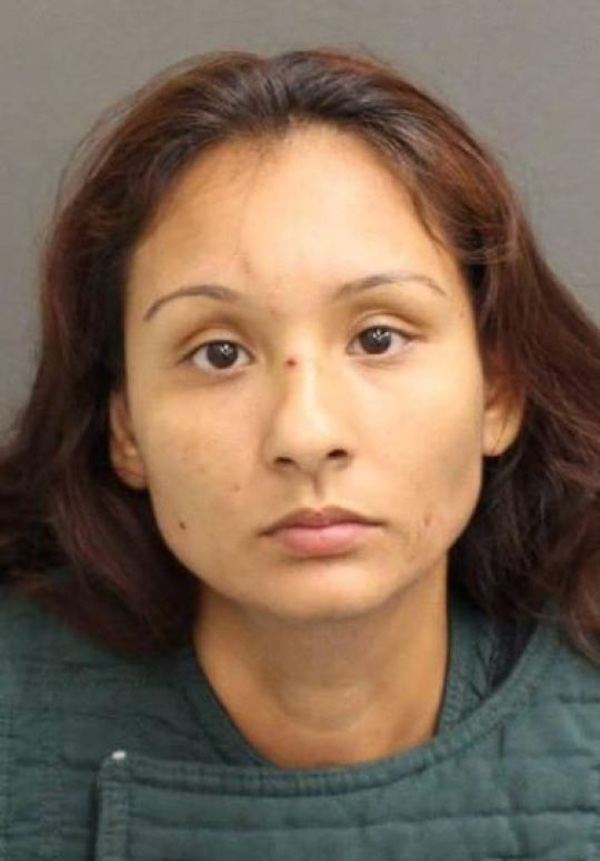 Hoang tưởng rằng con gái 11 tuổi làm chuyện ấy với trai lạ, người mẹ ác quỷ gây sự việc kinh hoàng-1