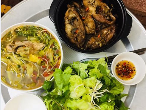 Dân mạng trầm trồ vì loạt mâm cơm bắt mắt, đến khi biết tuổi của tác giả còn ngưỡng mộ hơn nữa-4