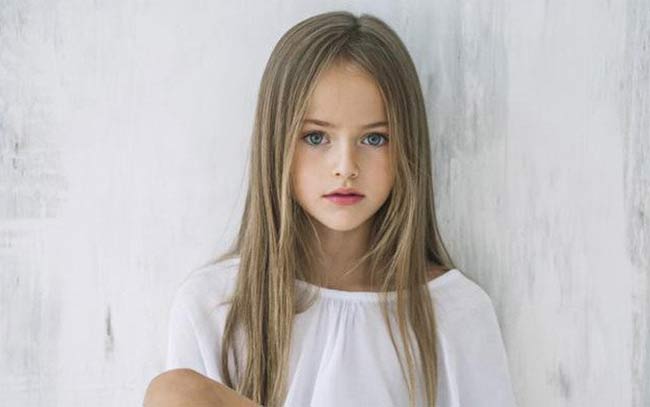 Bất ngờ với nhan sắc hiện tại của bé gái đẹp nhất thế giới-2