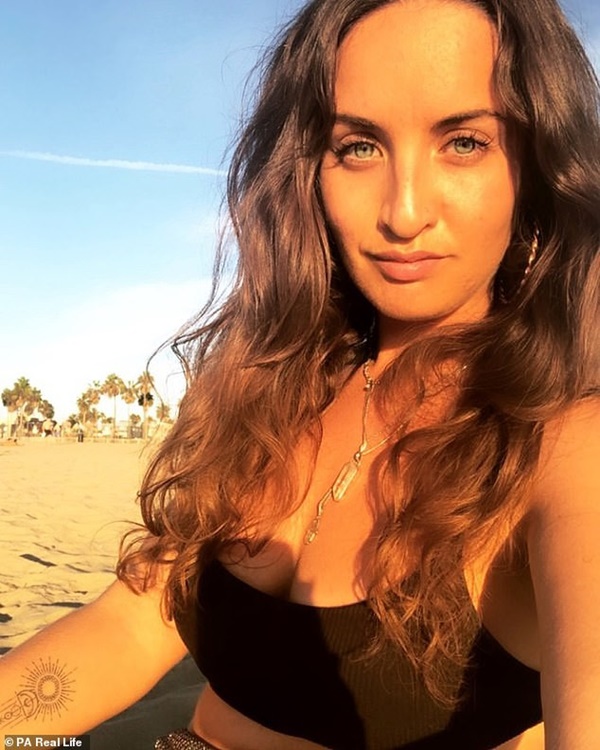 Có thứ này trong nhà nhiều năm, cô gái 29 tuổi bị kiệt sức, mất trí nhớ, rụng tóc và chết dần chết mòn-1