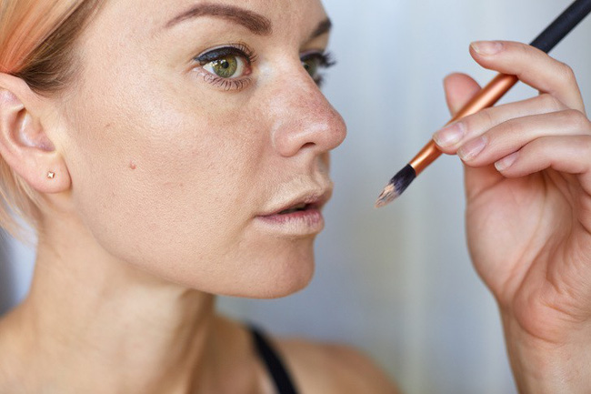 7 mẹo làm đẹp chẳng tốn thời gian nhưng có thể giúp chị em tươi trẻ và rạng rỡ hơn mỗi ngày-6