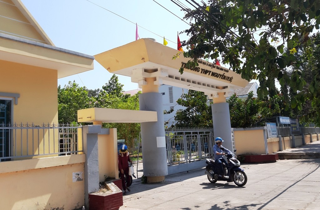 Vụ cô giáo vào nhà nghỉ với học sinh lớp 10: Nhà trường chính thức khẳng định em Trần Công Mẫn đã bị oan-2