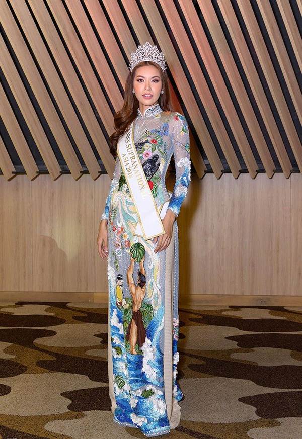 Lâm Khánh Chi thả rông táo bạo đón Hoa hậu Siêu quốc gia 2018-5