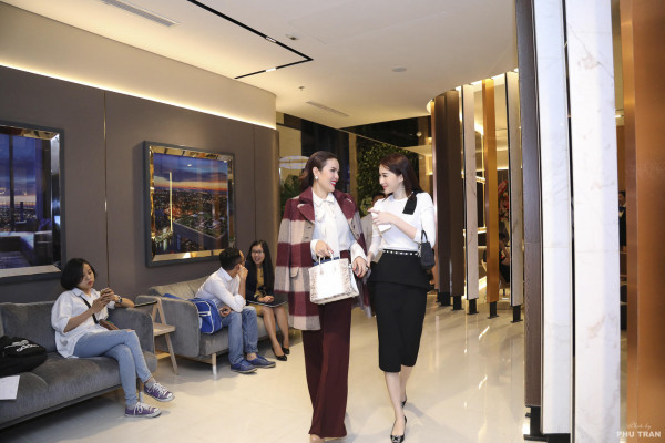 Sự thật về chiếc túi đắt nhất thế giới Lâm Khánh Chi được chồng tặng-5