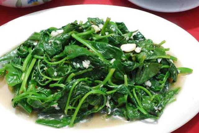 Rau dớn, bò khai, tầm bóp giá đắt cắt cổ đang cháy hàng ở Thủ đô-3