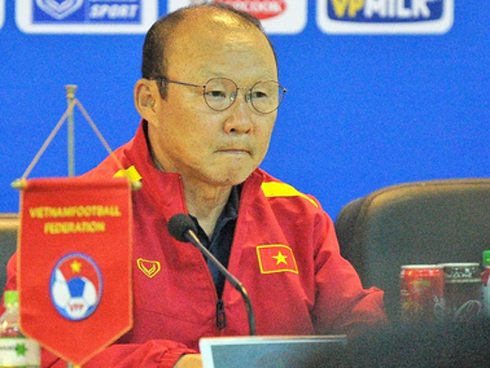 HLV Park Hang Seo và bài toán tiền vệ phòng ngự ở vòng loại U23 châu Á-2