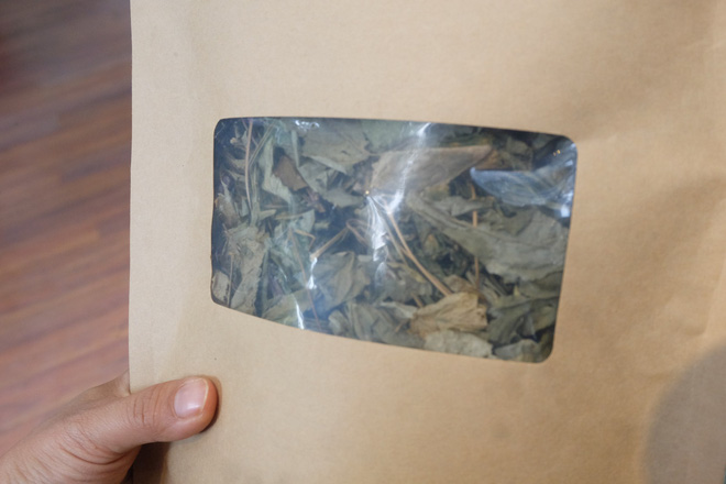 Sâm Ngọc Linh đi máy bay về Hà Nội, giá cả trăm triệu đồng/kg-4