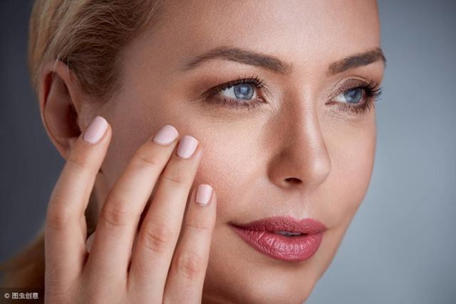 4 triệu chứng cảnh báo bạn đang bị lão hóa tăng tốc: Hãy nhanh chóng hãm lại khi còn kịp-4