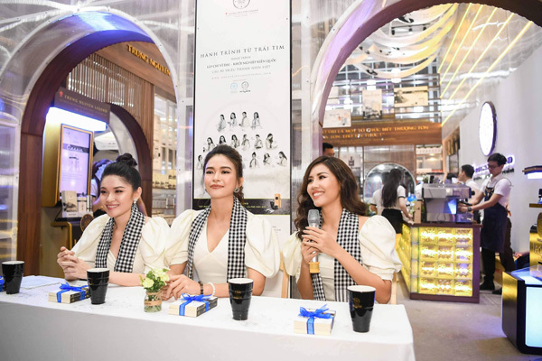 Á hậu Mâu Thủy khuyên bạn trẻ đọc sách ‘Khuyến học’-4