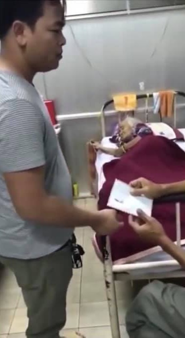 Là đại gia đeo vàng nhiều nhất Việt Nam nhưng có ai biết Phúc XO từng vất vả thế nào khi bố đi tù, bản thân mù chữ?-2