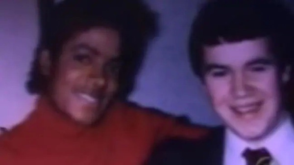 Nạn nhân bị lãng quên trong vụ ấu dâm của Michael Jackson: 13 tuổi bị lạm dụng, cuối cùng vẫn chọn tha thứ cho thần tượng-2