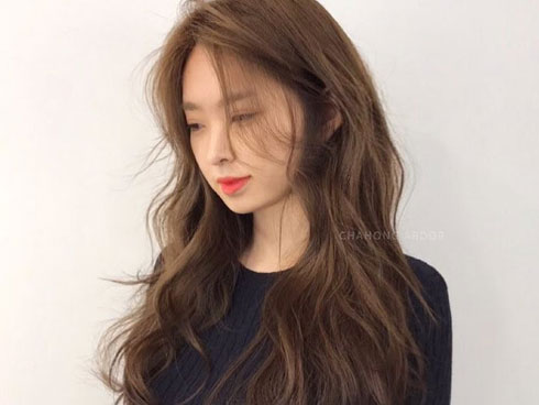 Chỉ cần chai nước bỏ đi, bạn có được mái tóc xoăn lãng mạn-4