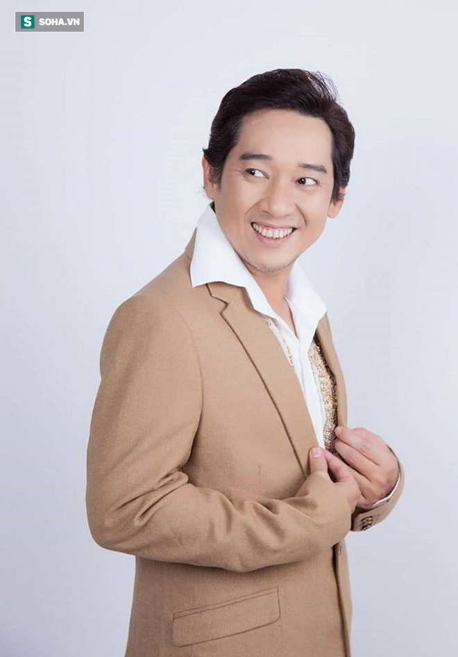 Nghệ sĩ Thái Quốc: Từ bỏ sự nghiệp đang lên, gần 15 năm chăm sóc cha tai biến, mẹ mất trí nhớ-5